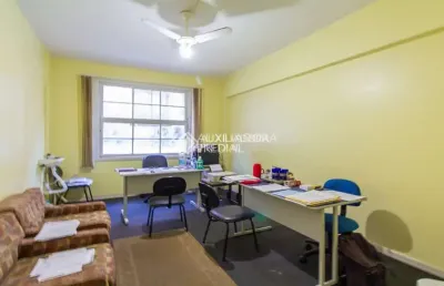 Sala comercial à venda na rua voluntários da pátria, 527, centro histórico, porto alegre, 43 m2 por r$ 139.000