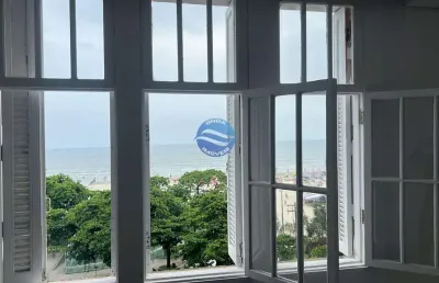 Apartamento a venda em santos no gonzaga e na orla da praia