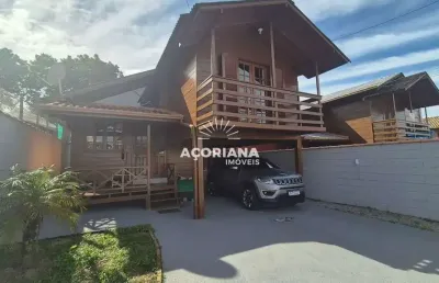 Casa com 2 quartos à venda na servidão dunas da joaquina, 267, rio tavares, florianópolis por r$ 890.000