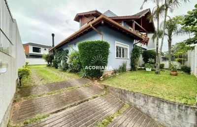 Casa com 3 quartos à venda na avenida tucumã, 295, campeche, florianópolis por r$ 2.200.000