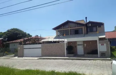 Casa com 5 quartos para alugar na rua professor emanoel paulo peluso, 188, campeche, florianópolis por r$ 12.000