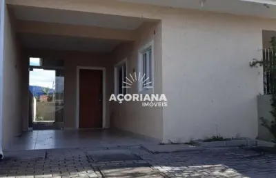 Casa com 3 quartos para alugar na rua do farol, 426, campeche, florianópolis por r$ 5.480