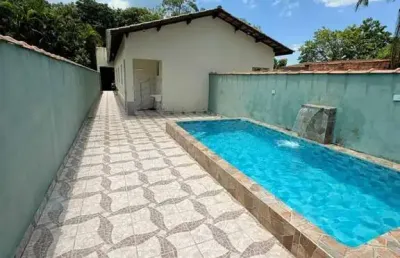 Casa com 2 dormitórios, sendo 1 suíte no barigui em mongaguá / sp