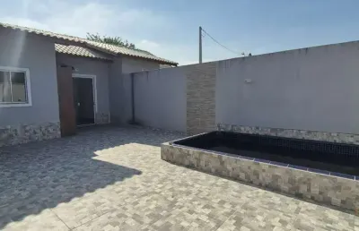 Casa com 2 dormitórios, sendo 1 suíte no bopiranga em itanhaem / sp