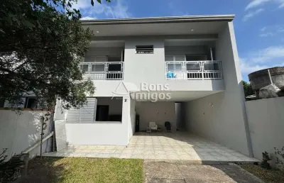 Casa com 4 quartos à venda na rua evaristo da veiga, 1081, boqueirão, curitiba por r$ 750.000