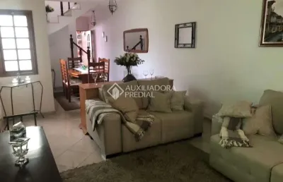 Casa em condomínio fechado com 4 quartos à venda na rua luís de brito, 152, vila alto de santo andré, santo andré, 210 m2 por r$ 900.000