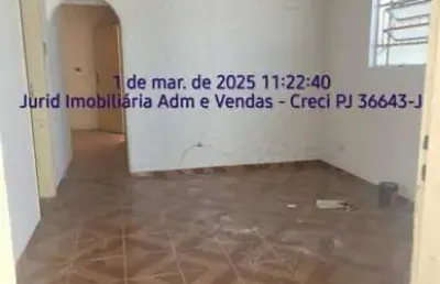 Casa térrea com 2 domitórios na vila dalila/sp - 01 vaga