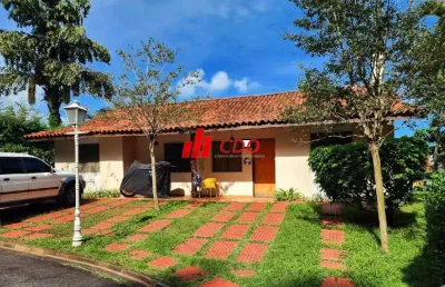 Morumbi sul casa térrea a venda em condomínio, com  4 quartos, sendo 2 suítes, 2 salas, 4 banheiros, 4 vagas, lazer completo no condomínio.