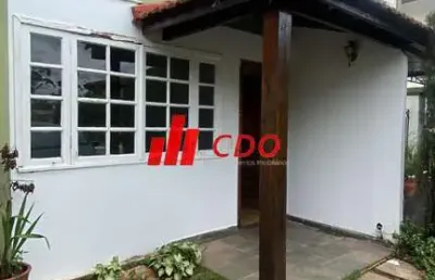 Morumbi sul condomínio fleurs, sobrado a venda com 3 dormitórios sendo 1 suíte, sala para 3 ambientes, útil de 160 m²3 vagas, lazer no condomínio.
