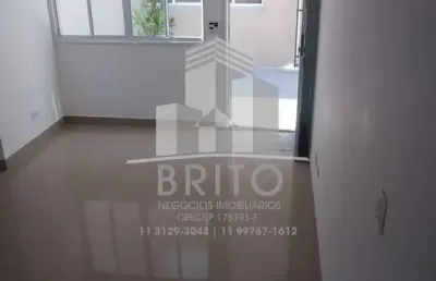 Casa de condomínio no bairro do jardim bonfiglioli com 02 suítes, 02 vagas, lavabo, quintal e fino acabamento, localizado próximo ao mercado violeta