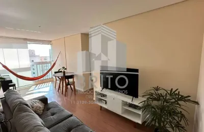 Apartamento 02 dormitórios sendo 01 suíte, sala, cozinha, 02 banheiros e 01 vaga.