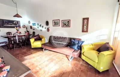 Apartamento a venda com 02 dormitórios sendo 01 suíte na região central de ubatuba - sp.