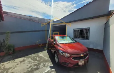 Casa para venda em itanhaém, jardim grandesp, 2 dormitórios, 2 banheiros, 3 vagas