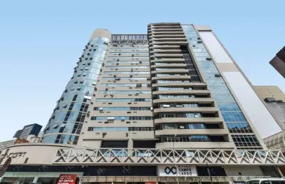 Sala comercial com 1 sala para alugar na Rua Emiliano Perneta, 390, Centro, Curitiba