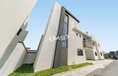 Casa com 3 quartos para alugar na Rua José de Oliveira Franco, 3171, Bairro Alto, Curitiba