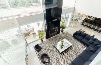 Casa com 4 dormitorios, com terreno amplo no condominio jusville