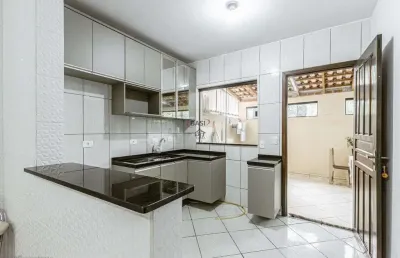 Casa em condomínio fechado com 3 quartos à venda na Rua Irineu Chempcek, 301, Estação, Araucária