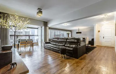Apartamento de 4 quartos no centro ao lado do shopping curitiba (2 vagas de garagem)