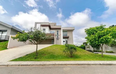 Casa em condominio de altissimo padrao com 3 suites