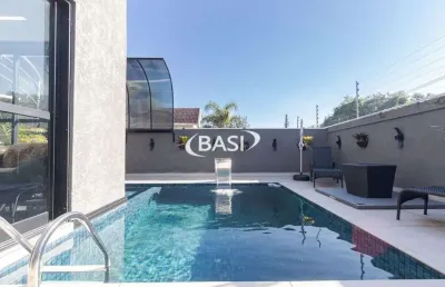 Casa de alto padrao em condominio fechado totalmente mobiliada !!!!