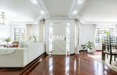 Casa a venda no bom retiro(piscina aquecida / 3 suites / otimo terreno)