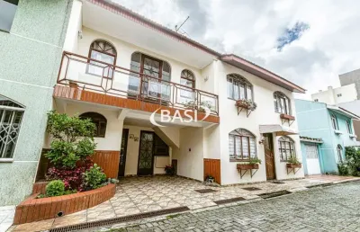 Sobrado em condominio no centro de pinhais ideal para retrofit!