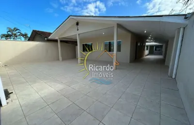 Casa com 6 quartos à venda na rua estoril, 207, praia de leste, pontal do paraná por r$ 750.000
