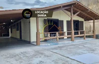 Casa com 3 quartos para alugar na rua odino vizotto, 525, ipanema, pontal do paraná, 50 m2 por r$ 800 por dia