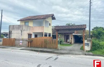 Casa com 5 quartos à venda na rua ludovico noé zagonel (1570), 398a, centro, itapoá por r$ 610.000