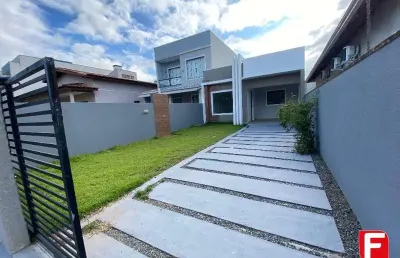 Casa com 3 quartos à venda na avenida raphael contador, 1324, volta ao mundo, itapoá por r$ 425.000