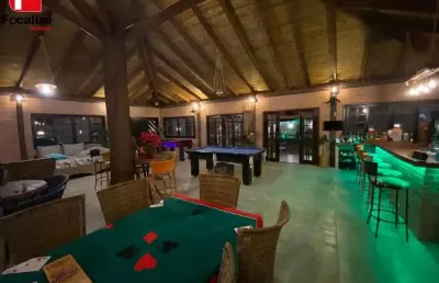 Casa com 4 quartos para alugar na rua do sol, 135, vila da glória, são francisco do sul, 275 m2