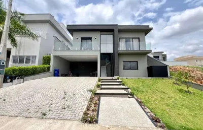 Casa assobradada no condomínio terra magna com 04 suítes e piscina - indaiatuba - sp.