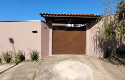 Casa para locação 4 dormitórios, piscina, 5 vagas de carro.