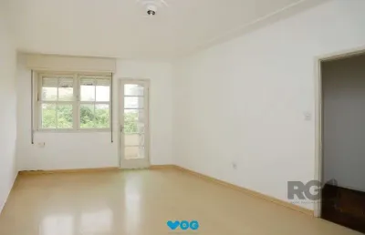 Apartamento 03 dormitórios no bairro santana em porto alegre.