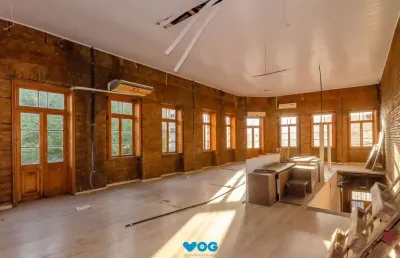 Sala comercial para alugar na Rua Sarmento Leite, 888, Centro Histórico, Porto Alegre