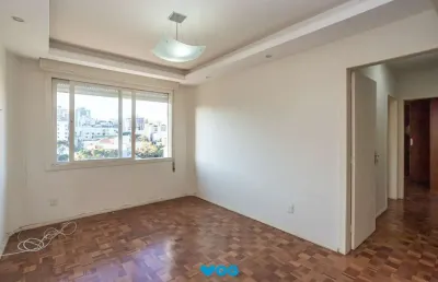 Apartamento no petrópolis de 2 dormitórios dependência e vaga desocupado