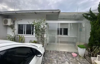 Casa com 2 quartos à venda na Rua José Celestino da Silva, 765, Hípica, Porto Alegre
