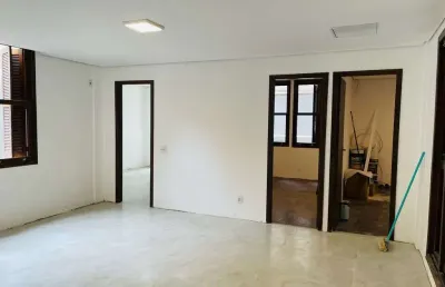 Apartamento bairro centro- 3 dormitórios ,sendo 1 suíte.