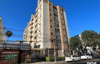Apartamento 2 dormitórios com 2 vagas garagem na cidade baixa.