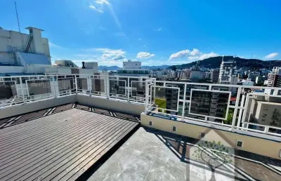 Cobertura duplex reformada com terraço privativo – florianópolis/sc