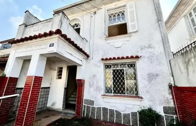 Sobrado á venda com 140m² na vila belmiro, em santos