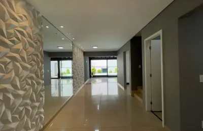Excelente sobrado com 3 dormitórios sendo 1 suíte, com 162 m² em condomínio fechado na vila do golf.