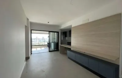Apartamento frente avenida com 2 suítes de 80m² no edifício authoria no jardim olhos d'água