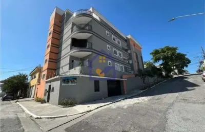 Apartamento novo com sacada e otimo acabamento na patriarca