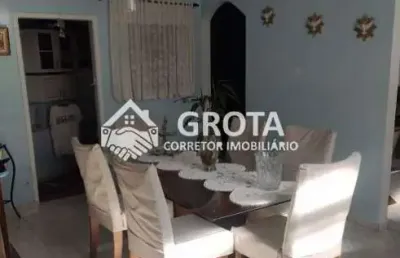 Casa terrea na vila matilde: espaco e comodidade em 250 metros