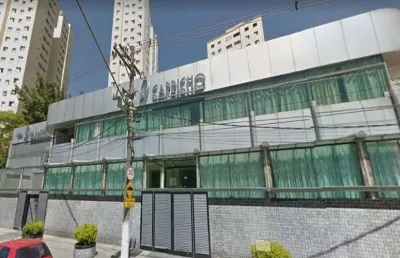 Imirim - prédio comercial com estrutura para empresa de eventos ou escritórios