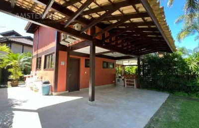 Barra do uná, condominio frente ao mar, piscina privativa, 3 vagas, casa espetacular, quadra de tenis.