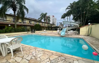 Locação anual - casa em condominio fechado na região central de bertioga.