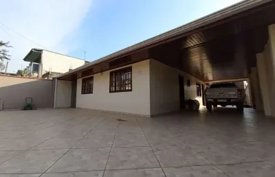 Casa com 3 quartos à venda na rua chopim, 347, capela velha, araucária, 209 m2 por r$ 750.000