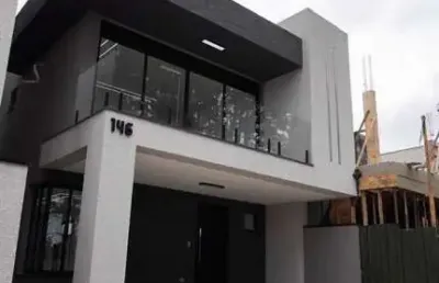 Casa com 4 quartos à venda na rua irma schreiner maran, 475, santa cândida, curitiba, 190 m2 por r$ 1.199.000